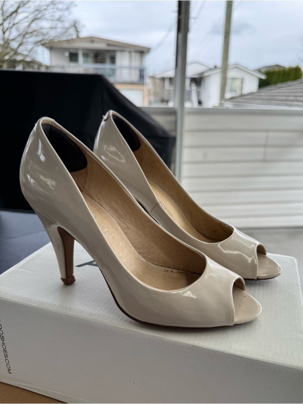 Aldo Beige Patent Leather Peep Toe Heels - US 7